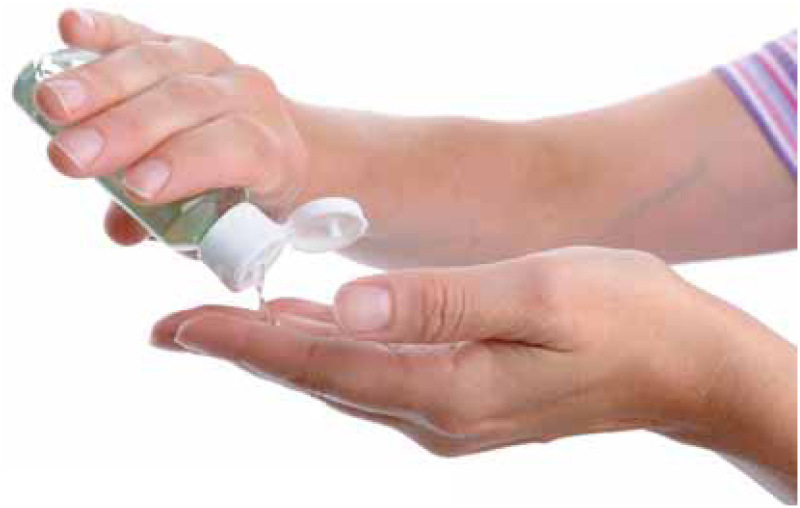 含酒精的洗手液可有效防止许多病原体的传播。美国食品和药物管理局建议乙醇浓度至少为 60%。在健康家庭中，使用其他抗菌剂，如三氯生（在许多肥皂和洗涤剂中很常见），可能会导致抗生素耐药性问题，应谨慎使用。